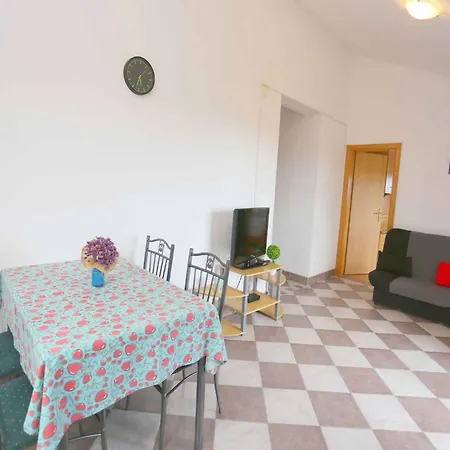 In - Biograd Riviera 40380 Daire *