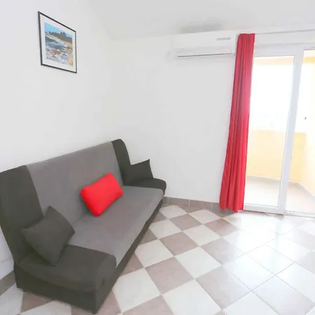 In - Biograd Riviera 40380 *