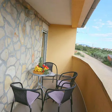 In - Biograd Riviera 40380 Kakma