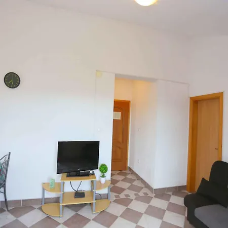 In - Biograd Riviera 40380