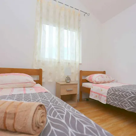 In - Biograd Riviera 40380 Kakma