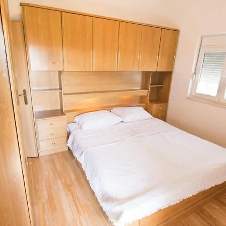 In Kakma/biograd Riviera 40380 Apartman *