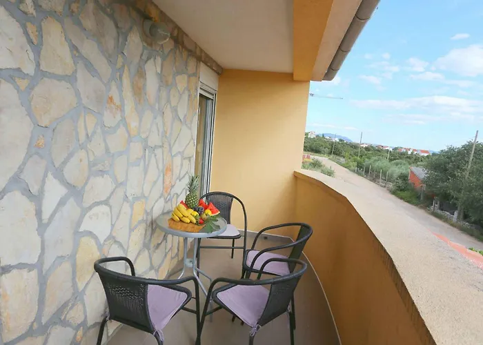 In - Biograd Riviera 40380 Kakma