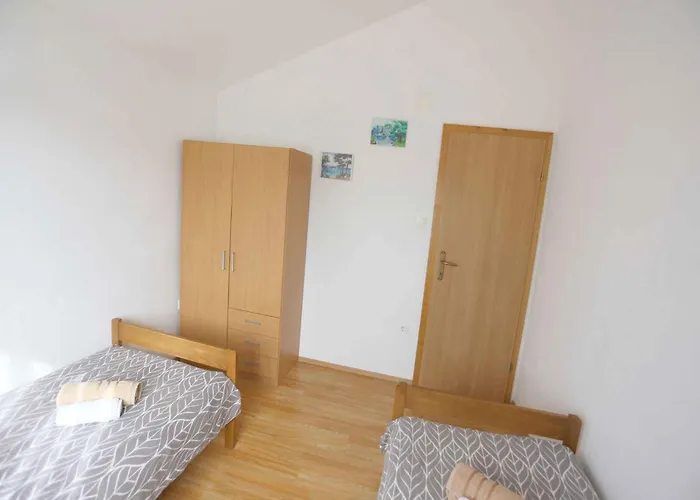 In - Biograd Riviera 40380 *