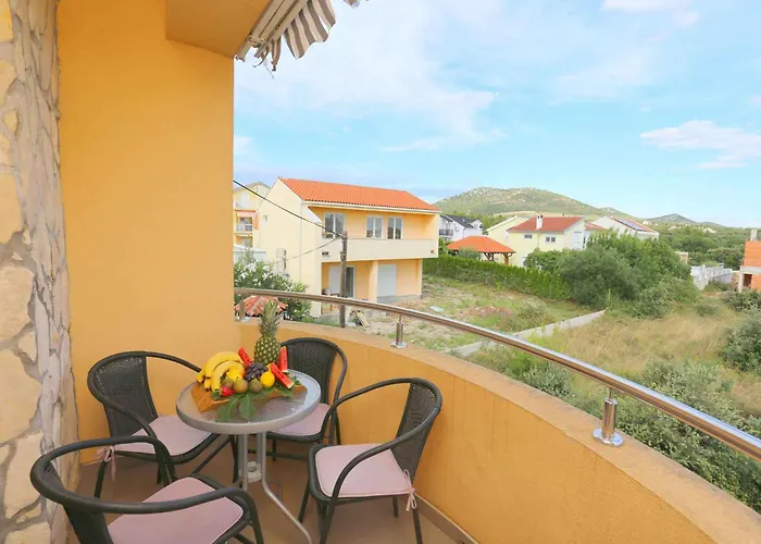 In - Biograd Riviera 40380